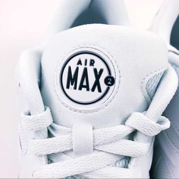 LE Nike Air Max 2 Light Triple White Shoes Size 12 - Picture 3 of 8